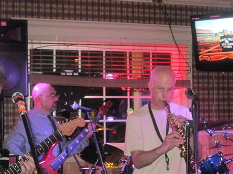 Cold Spring Harbor Band 的图像结果