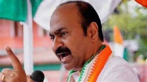 'Inappropriate' to raise Sivagiri, Muthanga police actions in Assembly ...