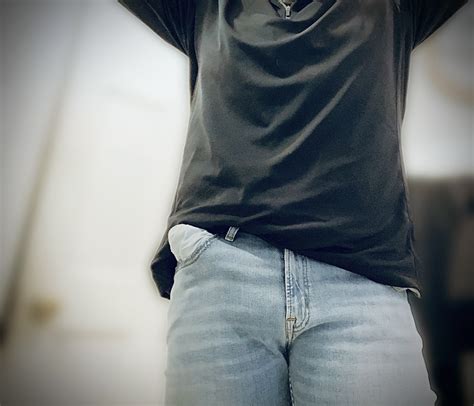 Bulging Boxer Tent 的图像结果