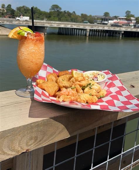 Friday Night Seafood Bash at Sammy Gs, 4141 East NASA Rd 1 Suite D, El ...