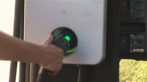 Electric vehicle charging station to be built in Calvert City, Ky.
