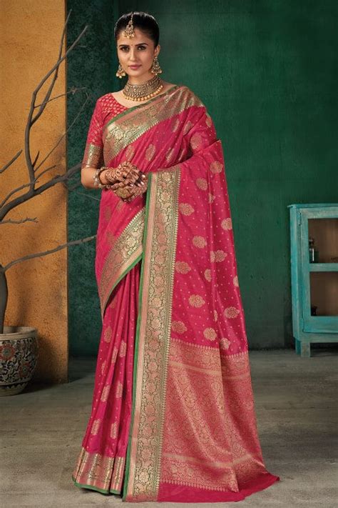 Buy Magenta Pink Banarasi Saree online-Karagiri