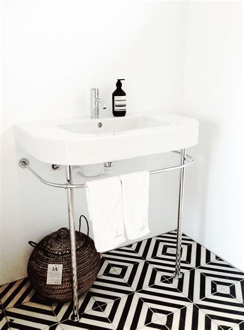 21 Black and White Floors You’ll Love | Bathroom inspiration, Bathroom ...
