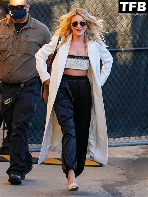 Meredith Hagner Sexy (33 Photos) - Sexy e-Girls🔞