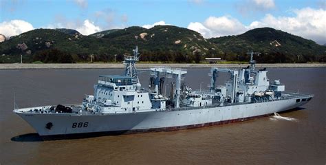 【中国海军】903A型综合补给舰04号舰“巢湖”号（890）进入比雷埃夫斯港（2015/2）_哔哩哔哩_bilibili
