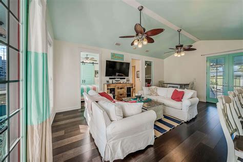 60 Gulf Loop Venture Out | Venture Out Rentals PCB