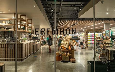 Small Retail Store Design 的图像结果