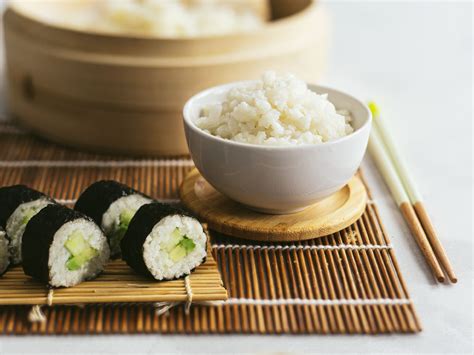Low-Carb Sticky Cauliflower Rice for Sushi | Foodaciously