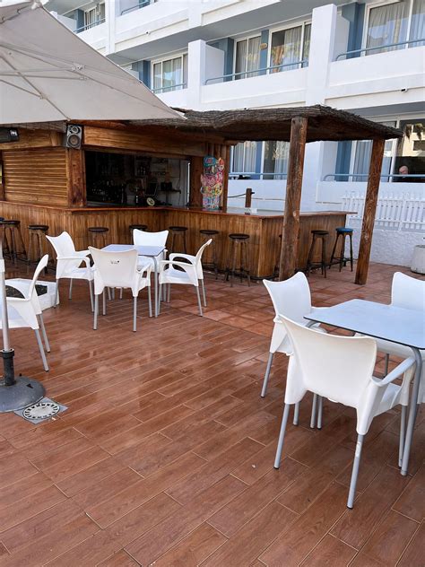 PLAYA DEL SOL APARTMENTS (Playa del Ingles, Gran Canaria) - Hotel ...