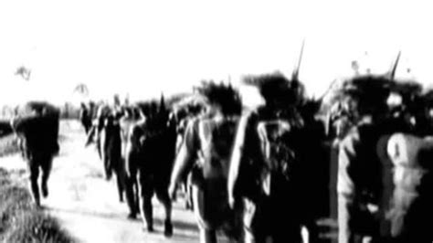解放战争老兵回忆新保安战役：向国民党打了10万发炮弹_凤凰网视频_凤凰网