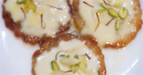 Malpua With Rabri Recipe by Poonam Gupta - Cookpad