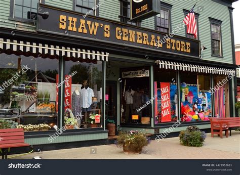 Stowe Vt Usa September 1 2015 Stock Photo 2473952681 | Shutterstock