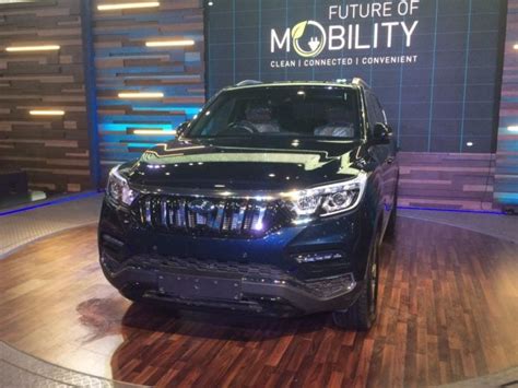 Mahindra XUV 700 India Launch, Price Expectations, Features, Mileage ...