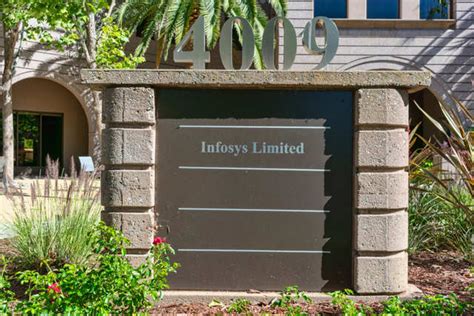 BFSI - 5 things to look for in Infosys Q3 results | The Economic Times