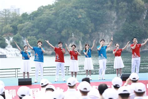 柳州国际水上狂欢节开幕 动感水上运动彰显城市活力_央广网