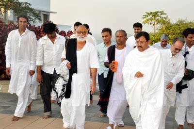 Morari Bapu Biodata, Movies, Net-worth, Age, New Movies, Affairs, New ...
