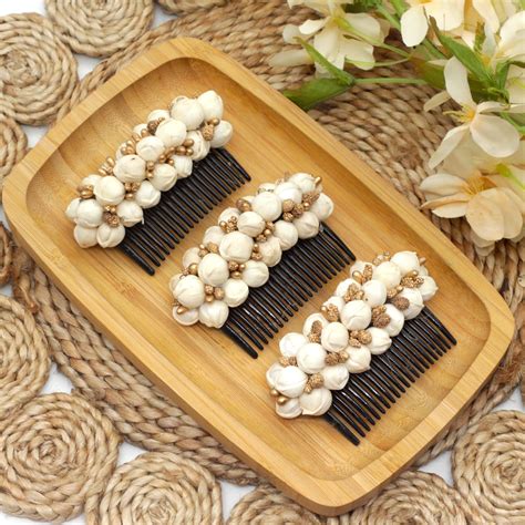 Handmade Jasmine with Pollens Comb - Malli Poo Comb Hair Accessory (Si
