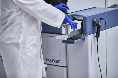 Panther® Plus | Advanced Molecular Diagnostics | Hologic® UK