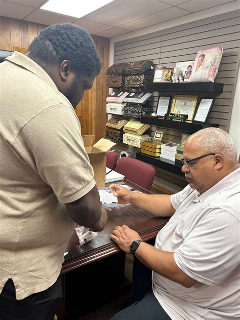 C W Edwards Funeral Home, Inc. | Bowling Green VA