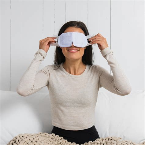 Self Heating Warm Compresses - CorneaCare® | Personalized Dry Eye Treatment
