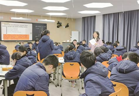 省姜堰中学举行“创新杯”赛课活动--姜堰日报