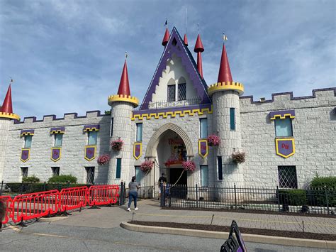 Visit to Dutch Wonderland Amusement Park in Lancaster, PA