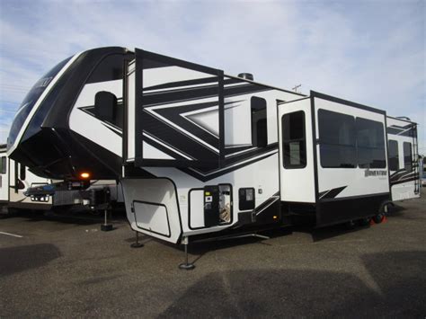 RV for sale: 2017 Grand Design Momentum M350 5th Wheel Toy hauler 39 ...