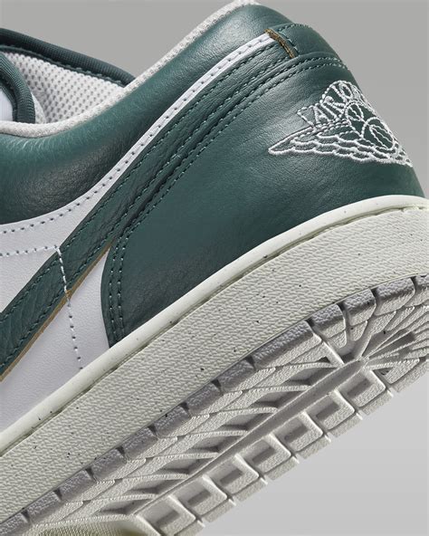 Air Jordan 1 Low SE Men's Shoes. Nike.com