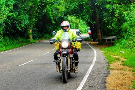 Exploring Little Lhasa - xBhp.com