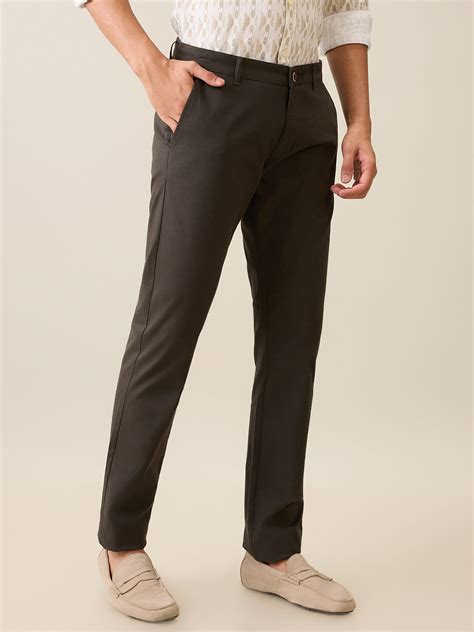 Parx Men Green Low Rise Tapered Fit Solid Trouser – MyRaymond