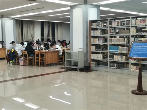 快来领取！济南大学专属图书馆使用指南_手机新浪网