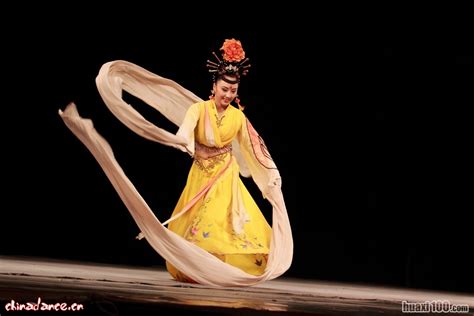 中国古典舞蹈水袖舞的训练教学方法 - Powered by Discuz!