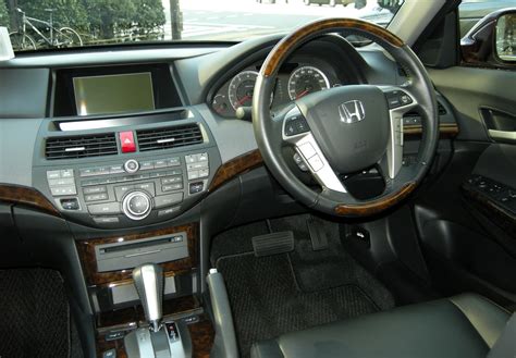 2003 Honda Inspire IV (UC1) 3.0 V6 24V (250 лс) S-matic | Технические ...
