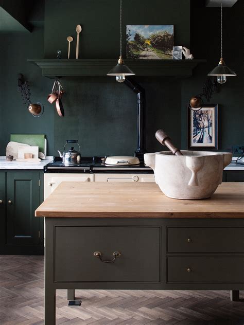 15 Green Kitchen Cabinets That Aren’t All Sage | domino
