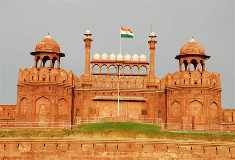 Red Fort in Delhi, explosives seized | டெல்லி செங்கோட்டையில் வெடி ...