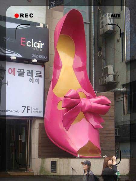 玻璃钢装饰品高跟鞋雕塑_工程案例_东莞长大雕塑