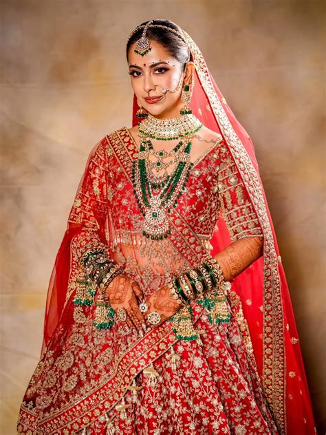 Avika Gor : ప్రియుడిని పెళ్లి చేసుకున్న చిన్నారి పెళ్లికూతురు.. అవికా ...