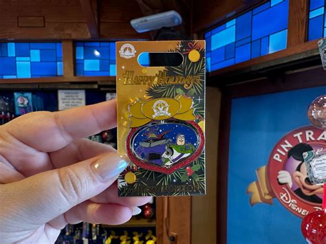 Limited Edition Walt Disney World Resort Holiday 2022 Pins Now ...