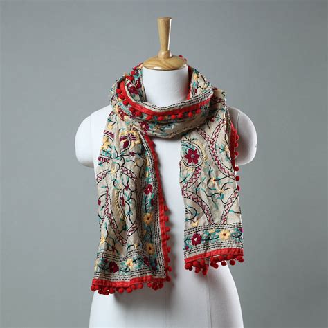 Buy Hand Embroidered Phulkari Stole Online in India – iTokri आई.टोकरी