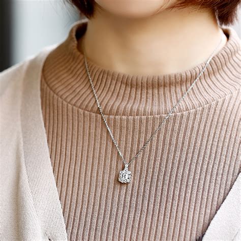 ダイヤモンド ネックレス 1ct F VS2 エメラルドカット プラチナ 中央宝石研究所 鑑定書付 【R】｜ダイヤモンドネックレス・ダイヤ ...