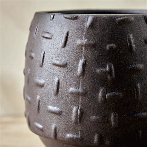 Buy Jaguar Hali Ceramic Vase from Home Centre at just INR 799.0