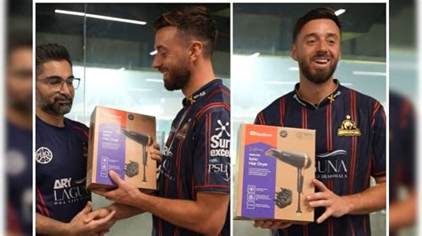 Viral Video Hair dryer given as man of the match prize in Pakistan ...