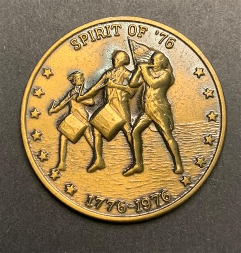1976 United States of America Bicentennial Coin Flags and Eagle 'spirit ...