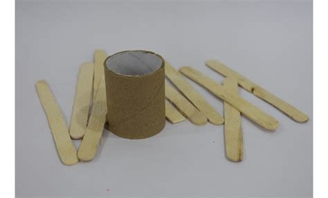 Circle Of Friends Pen Stand | Hobby Ideas