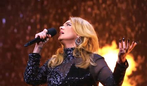 Adele Announces 'Weekends With Adele Live In Las Vegas' Limited Edition Vinyl Box Set - That ...