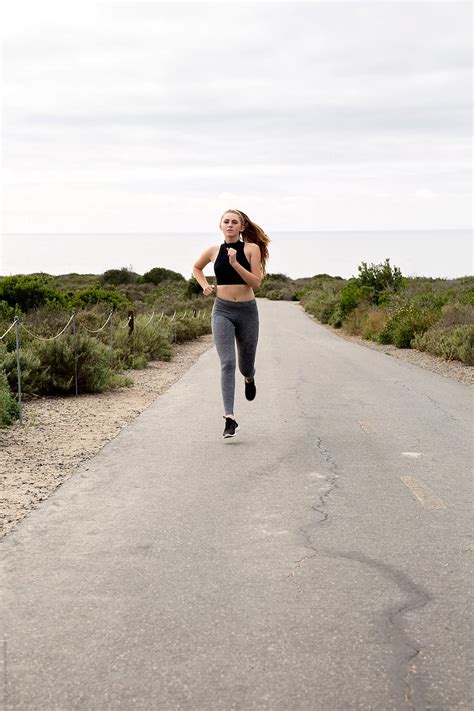 Lady Running 的图像结果