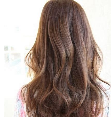 【咖啡色头发】咖啡色头发好看吗，咖啡色头发和巧克力色的区别，浅咖啡色头发_PClady百科_太平洋时尚网
