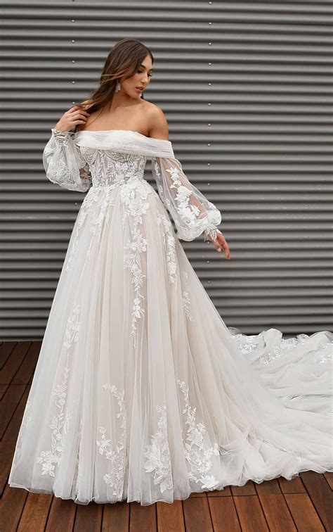 Delicate Lace Sweetheart Ballgown Wedding Dress - 1413 | Wedding dress long sleeve, Wedding ...