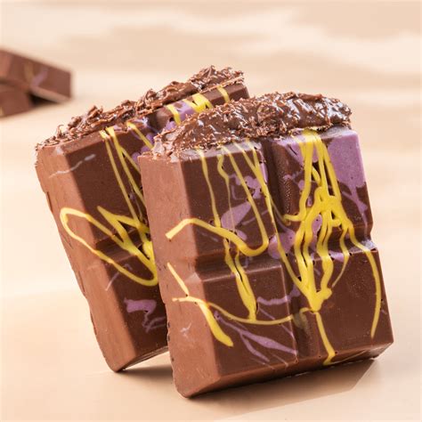 Choco-Hazelnut Kunafa Bar – THE BAKLAVA BOX