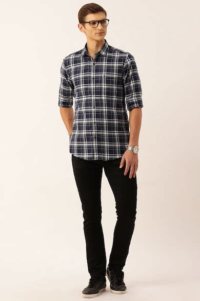 Buy Men Navy Slim Fit Check Full Sleeves Casual Shirt Online - 895122 ...